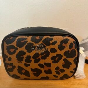 NWT Coach Jamie Camera Bag In Signature Canvas Leopard Print Light Saddle CC759